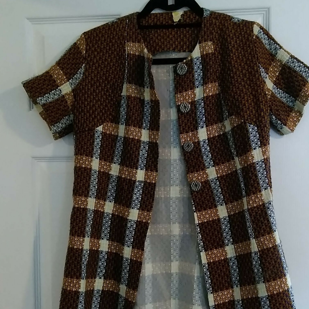 Vintage button top